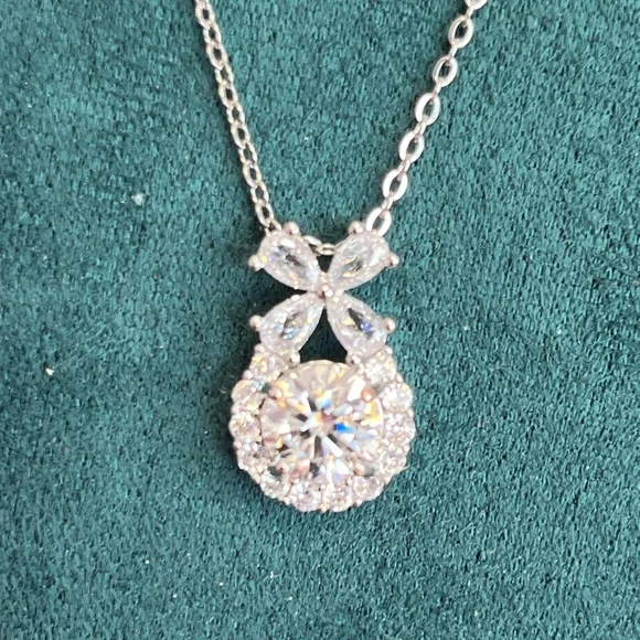 Dazzling Silver Moissanite 2ctw Center Pendant Necklace with Bow Accent - Picture 3 of 4